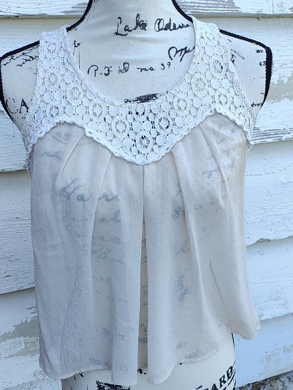 Chloe K Cream Lace Yoke Crochet Trim Sheet Layering Camisole Shell Buttons